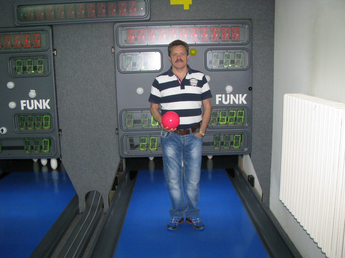 Slovo z grenkobo in izzivom, sprejem s špalirjem