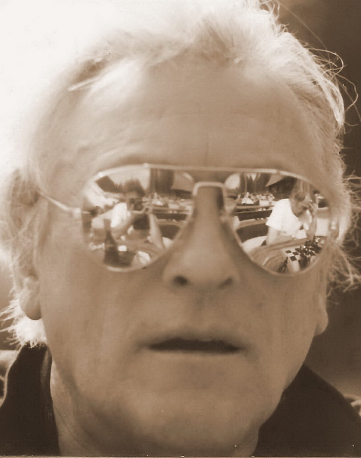 In memoriam Vinko Mandl (1933 – 2011)
