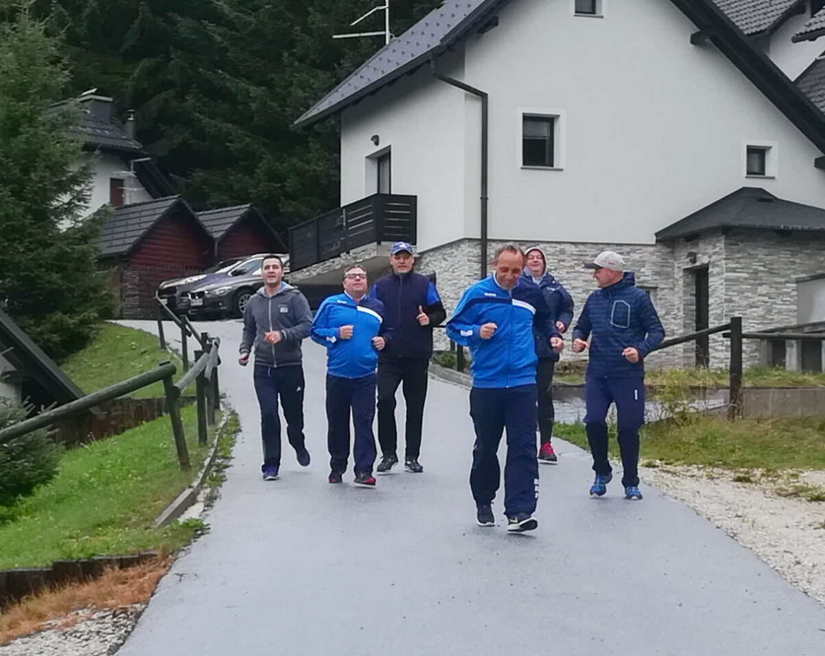 Lokosi osemnajstič na steze v SLO diviziji