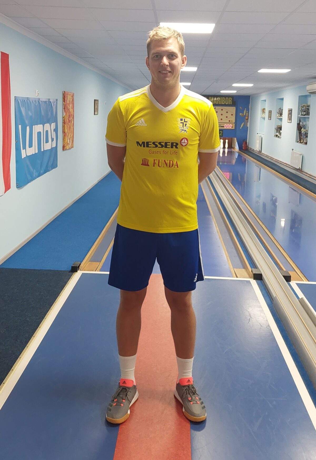 Svetovni podprvak prevzel vodstvo