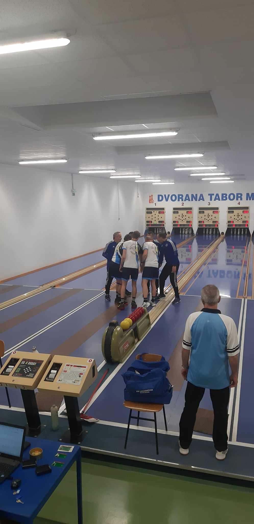 Derbi kola v dvorani Tabor prinesel zmago Lokosom